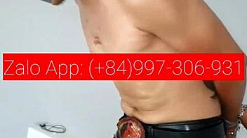 Czech Hunter Casts Big Dick Gay In Thailand!