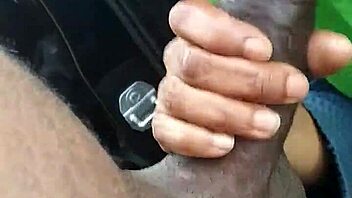 This ebony slut’s sucking me off outside, sloppy and raw! 🔥