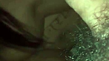 性感老师现在渴望吸学生鸡巴！