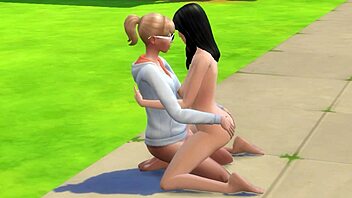 Lesbians Engage In Nasty Masturbation And Kissing On Street