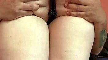 damn, that big ass drives me crazy every time