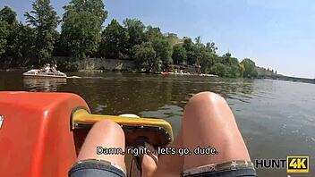 Ik snak naar aanraken van die grote tieten en neuken van dat leuke kutje!