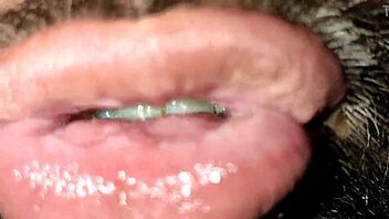 Put your pussy here for me to lick and suck with my tongue