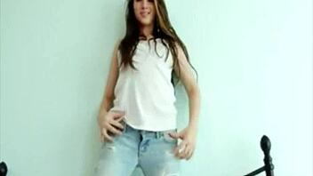 Man, I’m totally hooked on Fetishon striptease vids!