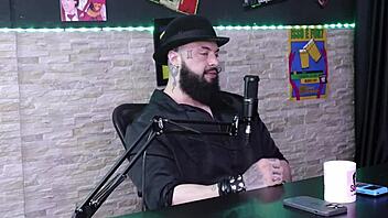 entrou na prostituição com dezenove anos e não sabia quanto cobrava - gabe spec sheer red 😘