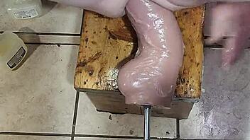 taking a hard pounding with my machine 😍