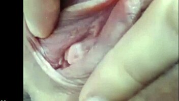 i'm showing my vagina on cam, it's so wet and tight
