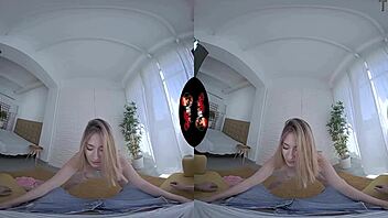 Kenia Queen's sensual journey with a stunning Spanish beauty in virtual reality