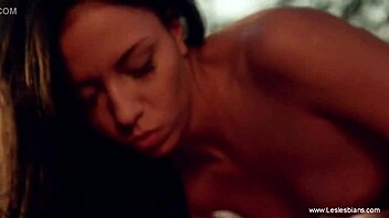 kissing and feeling erotic lesbian girlfriends feeling good