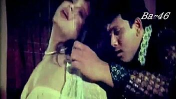 Indian beauty with small boobs and perky nipples in sensual solo performance