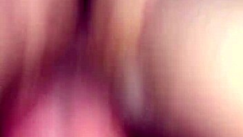 how does the blonde suck it on parchment?