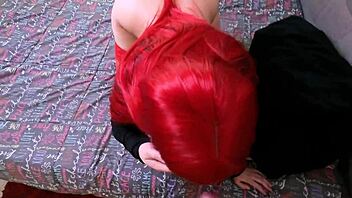 1 3 sexy periroja mamando la polla de su novio antes de meterla en su culo