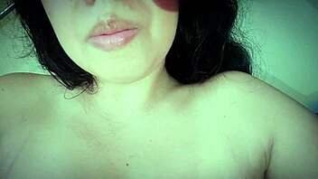 Esta Chica Adora Follar Y Hace Que Su Amante Termine Dentro De Ese Coño Carnoso