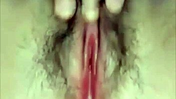 Feeling Wild with Malibog Pinay's Wet Finger Play and Release