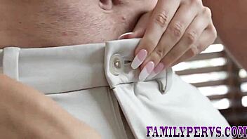 진짜 아마추어 십대 18+, 세게 박히고 자지 빨아 멋진 HD