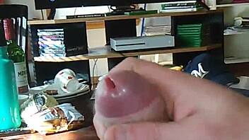 i can't stop jerking off to this trans porn