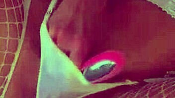 Sexy and hot white angel, what are you doing?