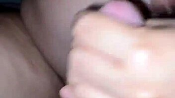 Busty Chubby Milf Soraya Culona Latina Gives Oiled Handjob Pov Cum