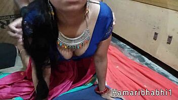 Hot Horny Wife Enjoys ROMANTIC SEX in Saree Blouse