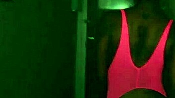 My step sister Wesstindiemamii seduces me again. Dirty assfucking in lingerie and stockings.