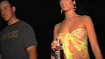 Nadia's outdoor encounter by NYC bridge - watch the full video on xvideored