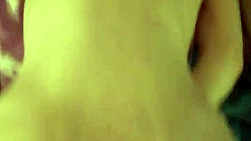 वाइफ रफ प्री-वर्क कम डंप लेती है इंटेंस काउगर्ल राइडिंग के साथ