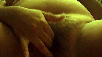 Pareja amateur rico sexo suave misionero y de a perrito con creampie