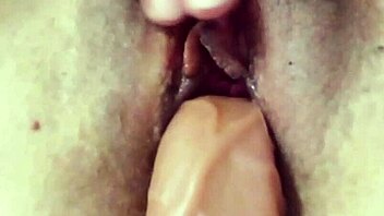 Arianna wants to have sex with me so bad.