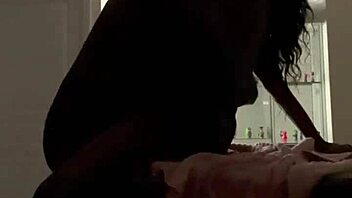 i’m obsessed with fucking her on the kitchen counter, feels so damn good every time.