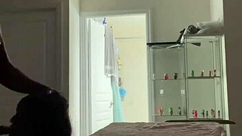 i’m obsessed with fucking her on the kitchen counter, feels so damn good every time.