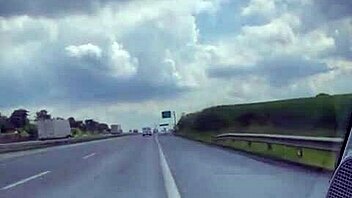 bella casada fudendo sem camisinha com o fixo