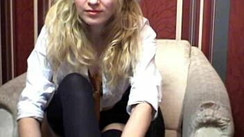 Blonde Camgirl Takes It Hard in Her Tight Ass