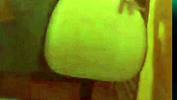 Pandora's legs on this webcam show, she's got such a sexy ass and big legs.