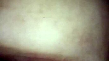 Knuller kjæresten min i en avslappet stund