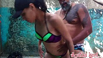 took a shower with my uncle bolt jones