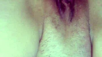 pretty shaved pussy getting fucked hard