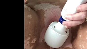 Masturbating mondays with toys and cum