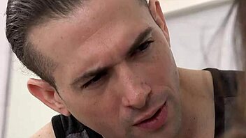 Raven Heart big tits wali stepsons huge cock pe squirt karti hai