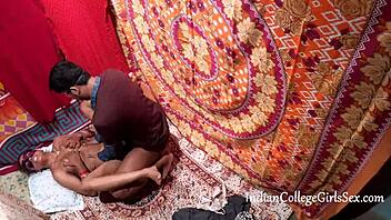 Indian girlfriend fingered to orgasm on ranch