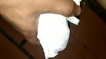 Quan Lot Em Gai In Intense Group Action