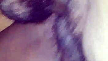 threw the ass back so tight, pussy ready 😏