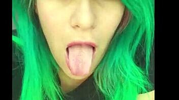 Vino A Poner El Internet Pero Yo Estaba Muy Caliente