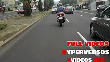 Vino A Poner El Internet Pero Yo Estaba Muy Caliente