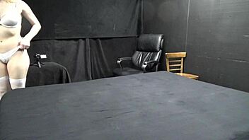 Scarlett Johnson Blacklight Sex Right 5