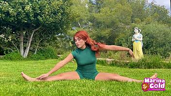 Try this yoga stretch outdoors