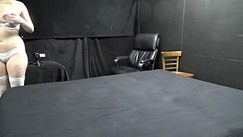 Scarlett Johnson Blacklight Sex Right 5