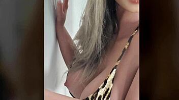 chat de whatsapp con mi maestra se pone caliente por la noche 😏