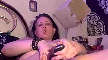 Brit81Milf Takes Two Dildos In One Hole!