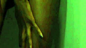 Is this slim ebony bandit dancing sexy for us?