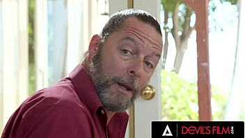 Naughty teen Chloe Temple exhibitionist fucks in front of her stepfather in outdoor reality.